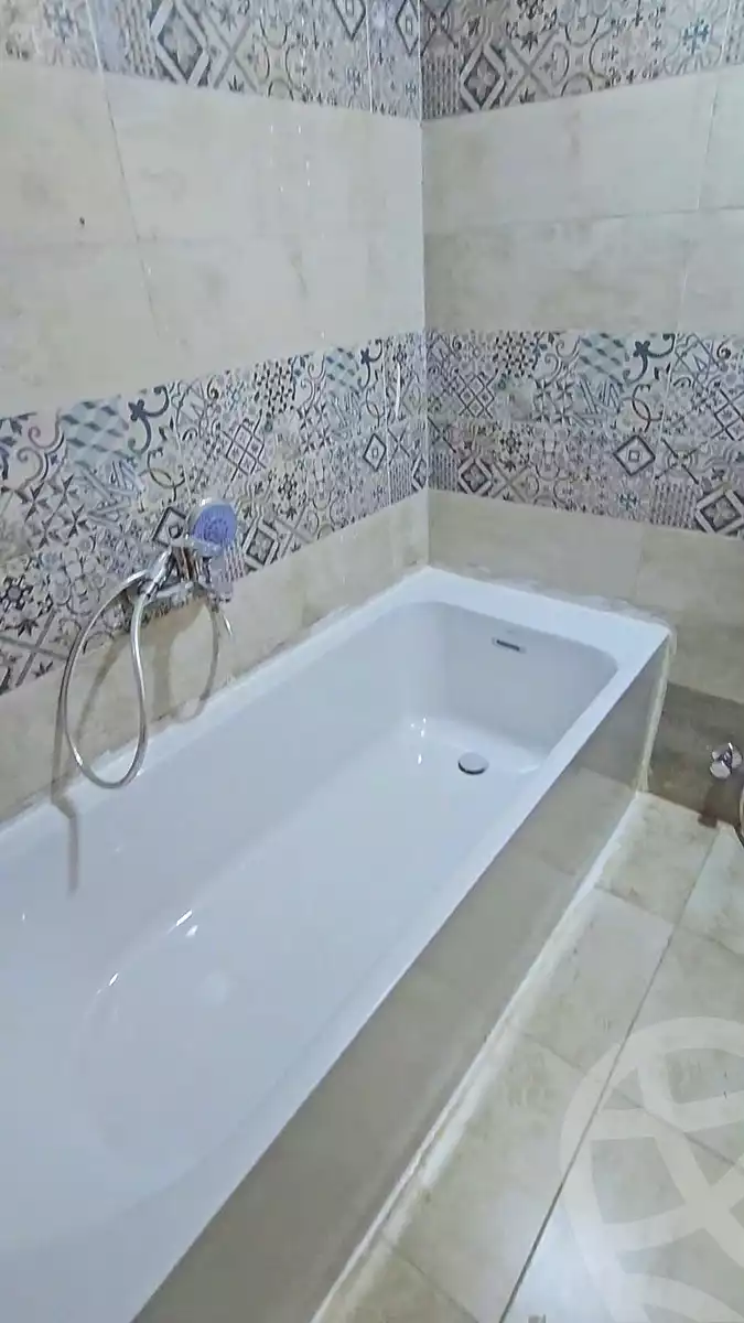 https://aqarmap.com.eg/ar/listing/7287411-for-rent-cairo-6th-of-october-el-ahyaa-neighborhood-4th-neighbourhood-1