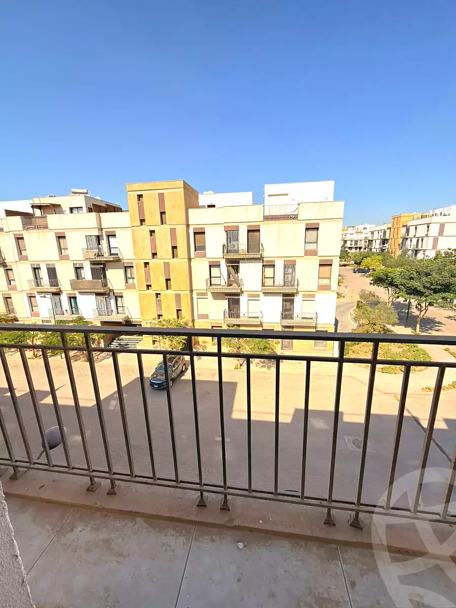 https://aqarmap.com.eg/en/listing/7287821-for-rent-cairo-el-sheikh-zayed-city-compounds-the-courtyard-mall-dorra