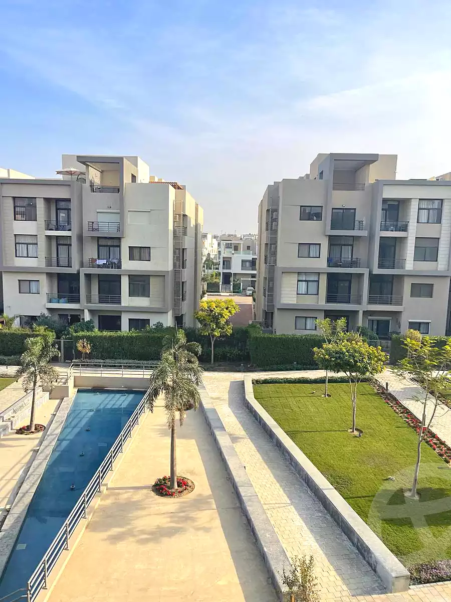 3 BR Loft in Fifth Square Al Marasem, photo 3 of 9