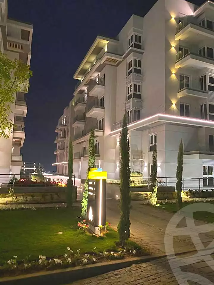 https://aqarmap.com.eg/en/listing/7288066-for-sale-cairo-new-cairo-compounds-mwntn-fyw-y-syty-club-park-mountain-view-icity