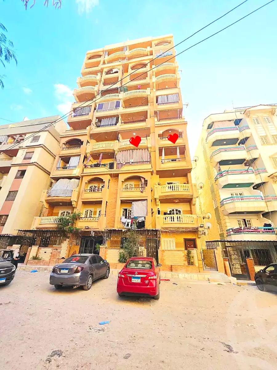 https://aqarmap.com.eg/ar/listing/7288100-for-sale-alexandria-al-agamy-shataa-el-nakheel