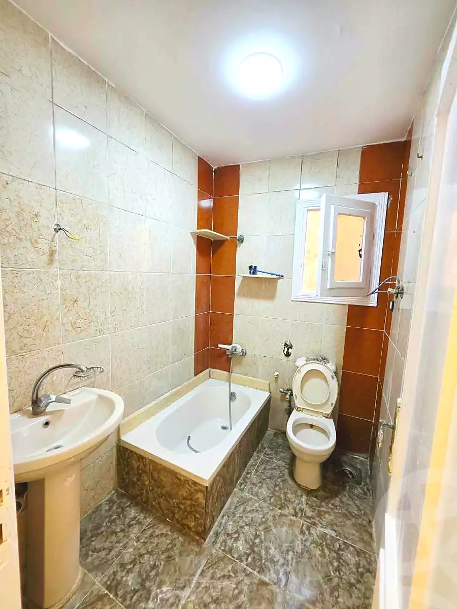https://aqarmap.com.eg/ar/listing/7288100-for-sale-alexandria-al-agamy-shataa-el-nakheel