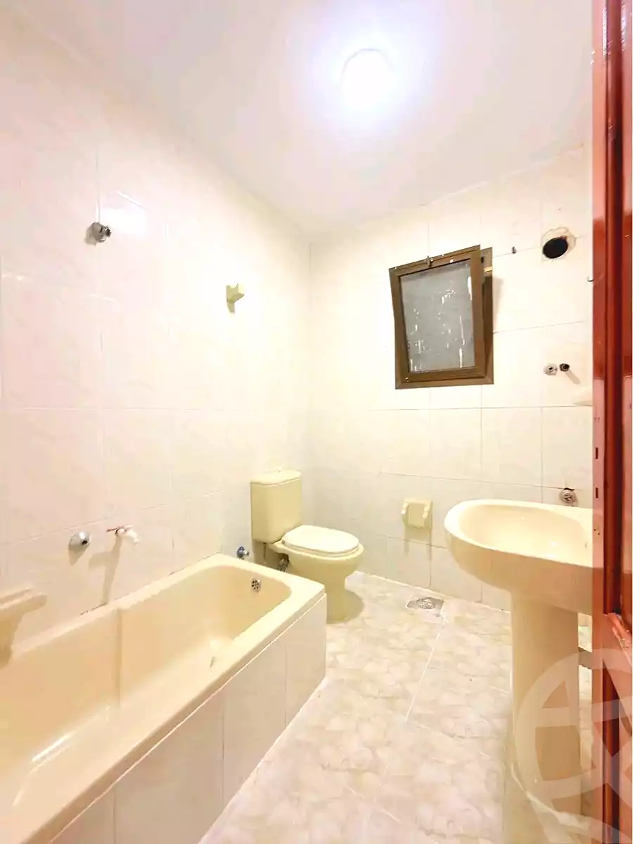 https://aqarmap.com.eg/en/listing/7288310-for-sale-alexandria-al-agamy-shataa-el-nakheel