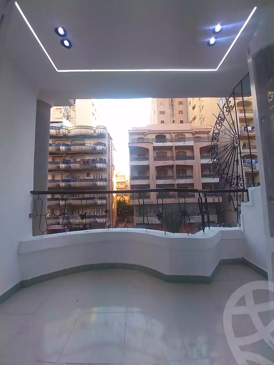 https://aqarmap.com.eg/en/listing/7288322-for-sale-alexandria-al-agamy-shataa-el-nakheel