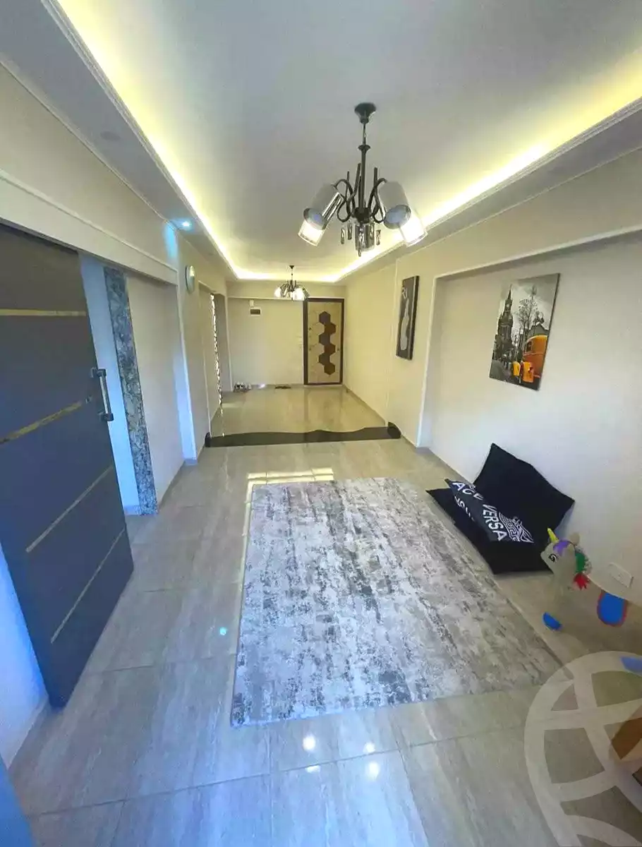 https://aqarmap.com.eg/ar/listing/7289140-for-sale-alexandria-lsywf-el-falki