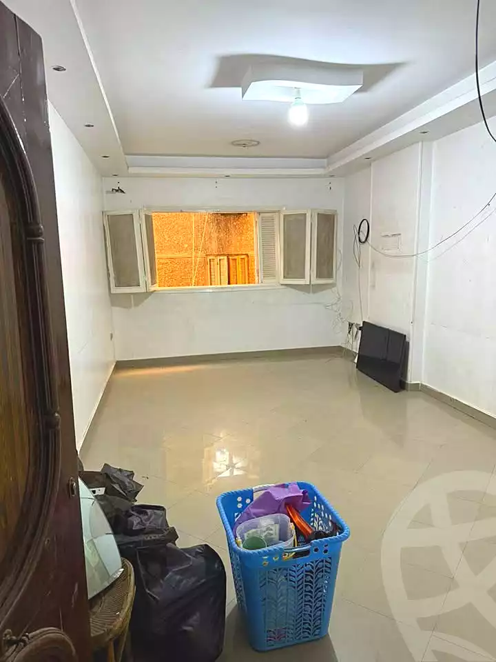 https://aqarmap.com.eg/ar/listing/7289612-for-sale-cairo-faisal-kafr-tohormos-queen-nazli-st