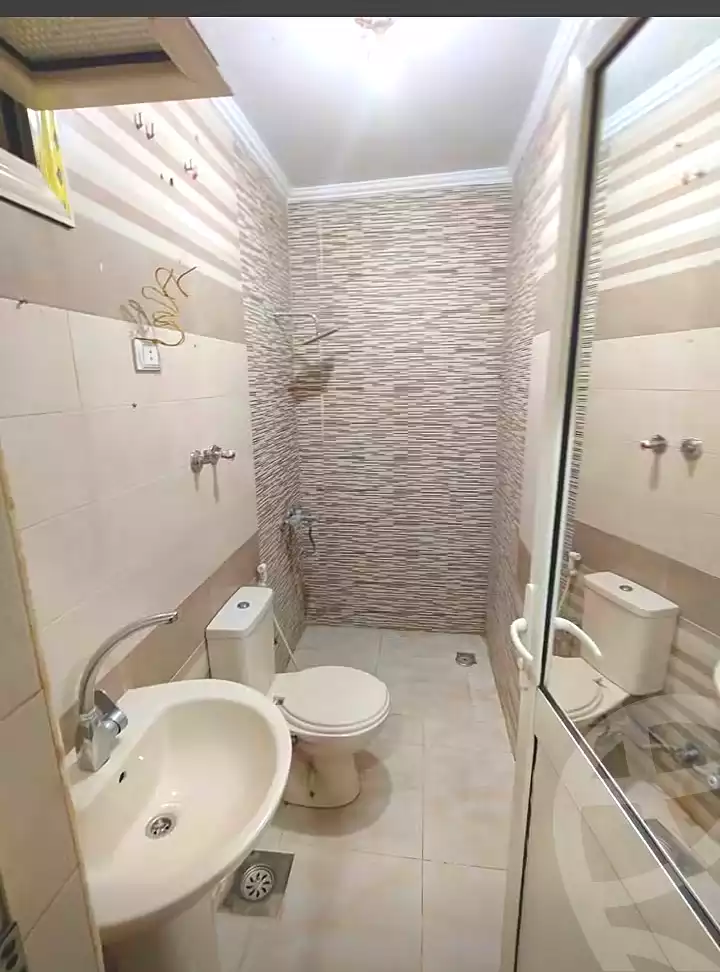 https://aqarmap.com.eg/ar/listing/7289631-for-rent-cairo-ain-shams-mnshy-lthryr