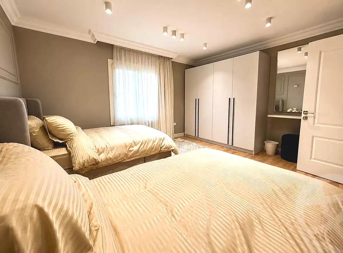 https://aqarmap.com.eg/en/listing/7289773-for-sale-cairo-new-cairo-compounds-mountain-view1-1-compound