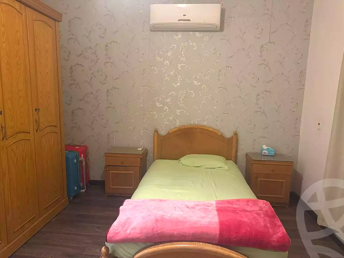 https://aqarmap.com.eg/ar/listing/7289982-for-sale-cairo-el-sheikh-zayed-city-compounds-el-khamayel
