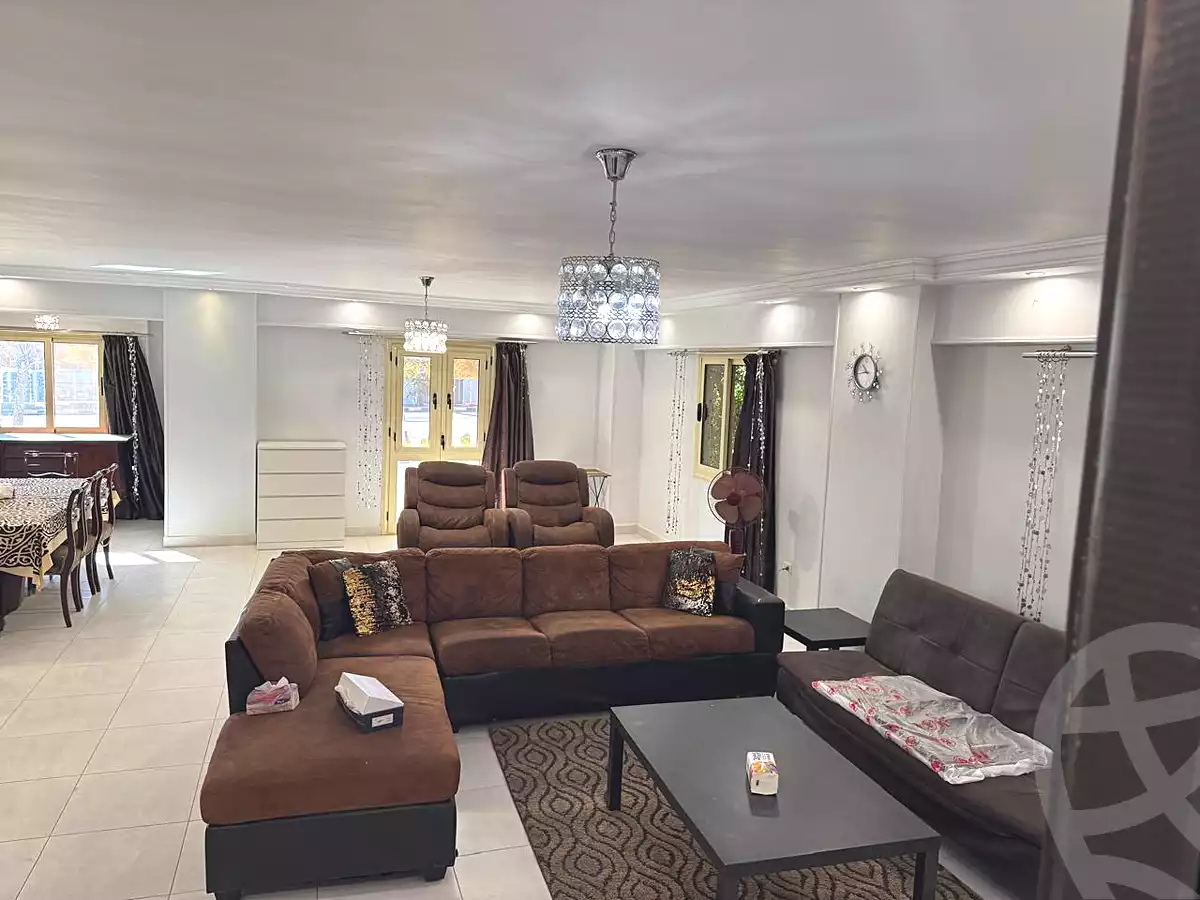 https://aqarmap.com.eg/en/listing/7290023-for-sale-cairo-el-sheikh-zayed-city-el-hay-elsabeaa-lhy-lsb