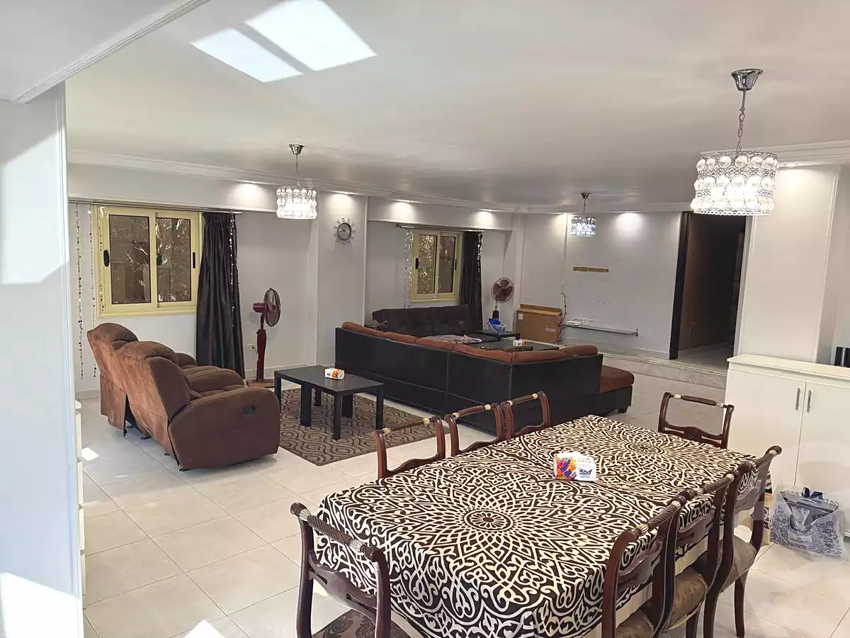 https://aqarmap.com.eg/en/listing/7290023-for-sale-cairo-el-sheikh-zayed-city-el-hay-elsabeaa-lhy-lsb