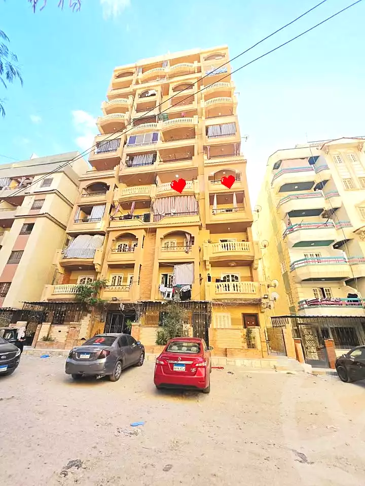 https://aqarmap.com.eg/ar/listing/7290430-for-sale-alexandria-al-agamy-shataa-el-nakheel