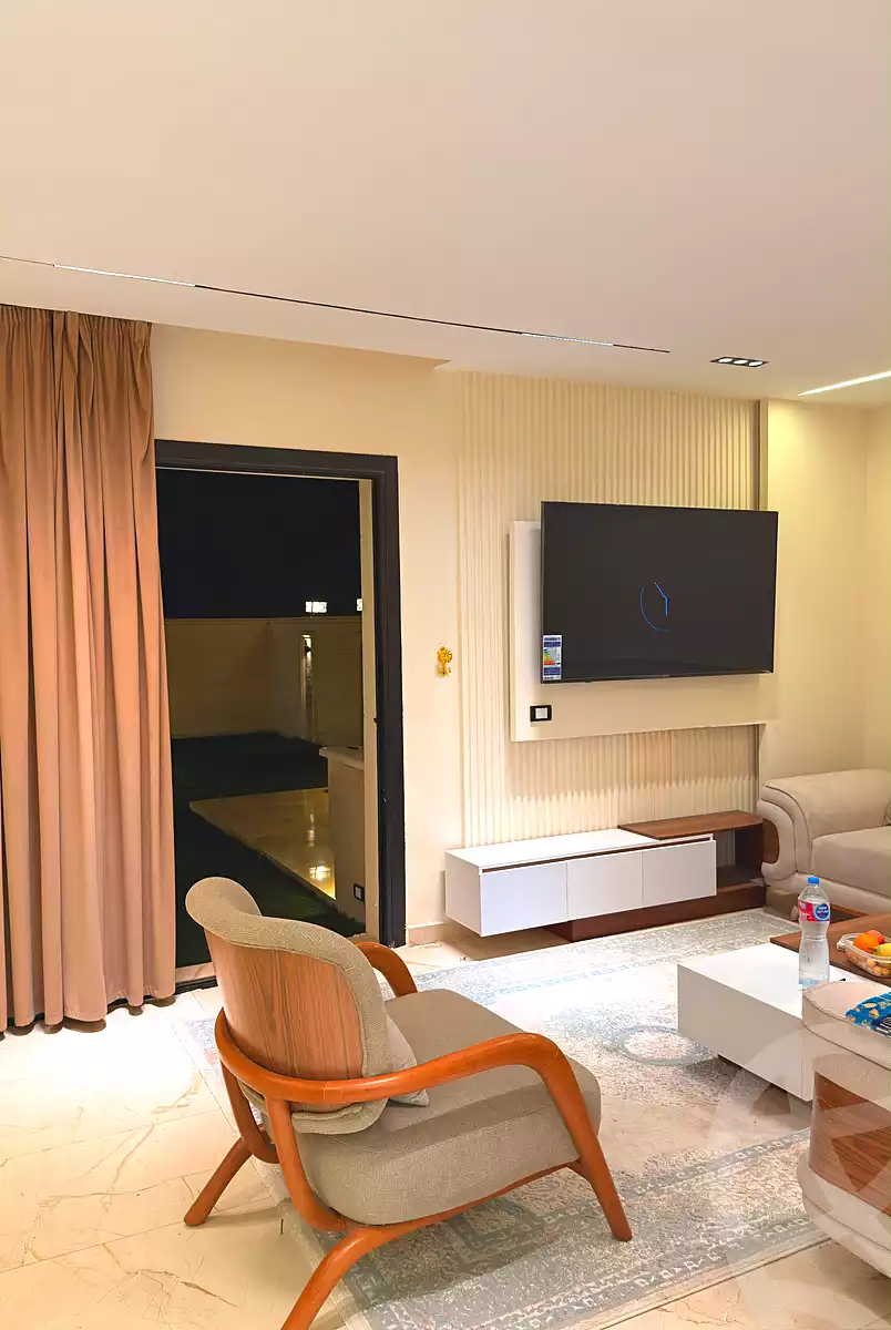 https://aqarmap.com.eg/ar/listing/7291137-for-rent-cairo-6th-of-october-el-ahyaa-neighborhood-1st-rich-bake-st