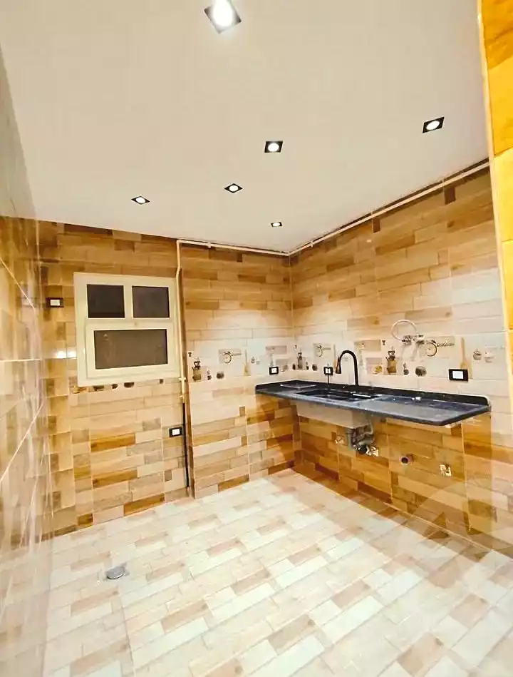 https://aqarmap.com.eg/ar/listing/7291457-for-sale-alexandria-al-agamy-lbytsh-bianchiii