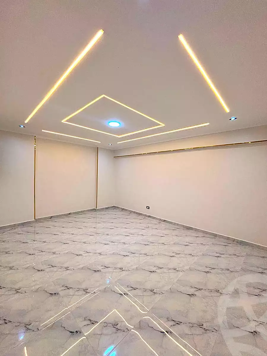 https://aqarmap.com.eg/ar/listing/7291748-for-sale-alexandria-miami-el-sebaey-st