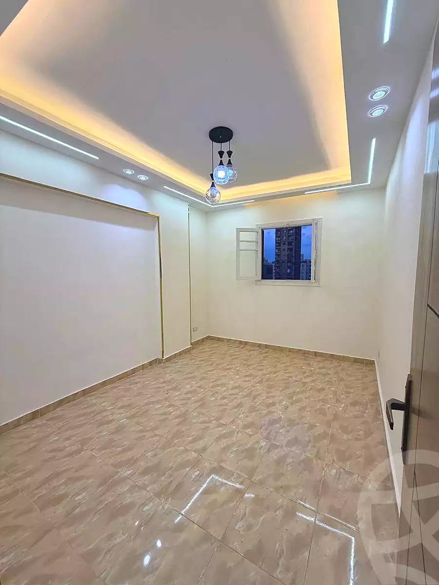 https://aqarmap.com.eg/ar/listing/7291763-for-sale-خطوات-من-شارع-جمال-عبد-الناصر-وأمام-محطة-ميامي-الج