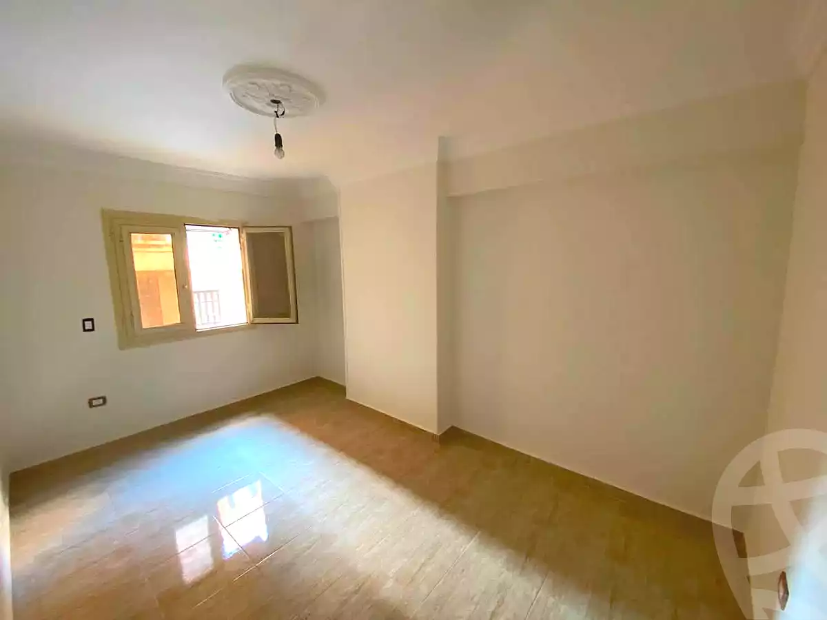 https://aqarmap.com.eg/en/listing/7292260-for-sale-alexandria-camp-cesar