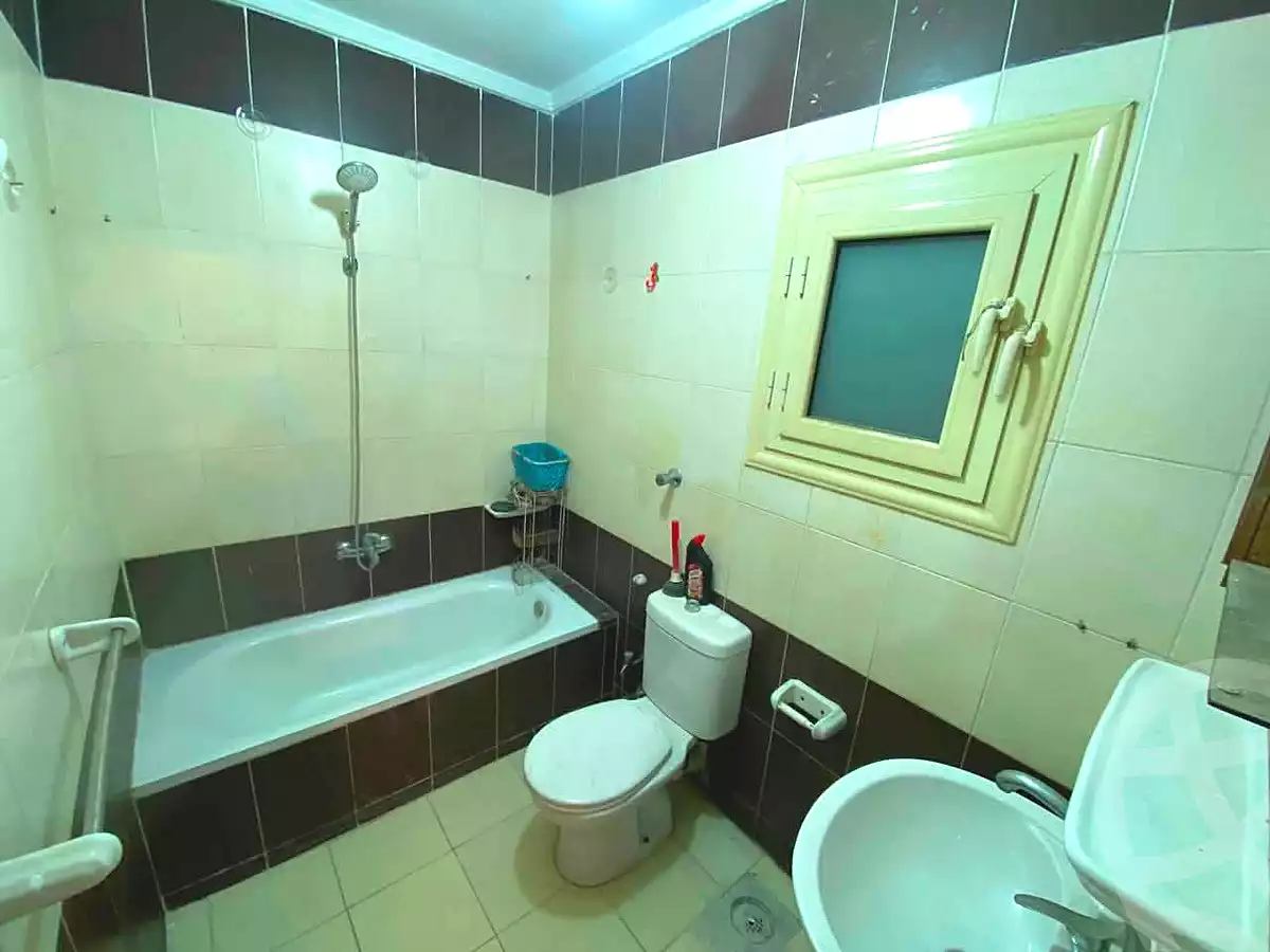 https://aqarmap.com.eg/en/listing/7292260-for-sale-alexandria-camp-cesar
