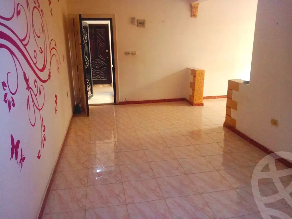 https://aqarmap.com.eg/ar/listing/7292276-for-sale-alexandria-al-agamy-bw-ywsf-hosni-mubarak-st