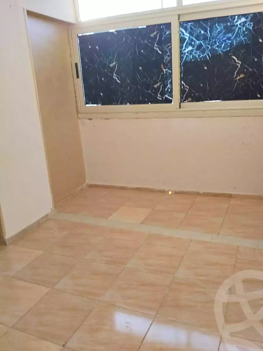 https://aqarmap.com.eg/ar/listing/7292281-for-rent-alexandria-al-agamy-el-hanouvel-el-warsha-st