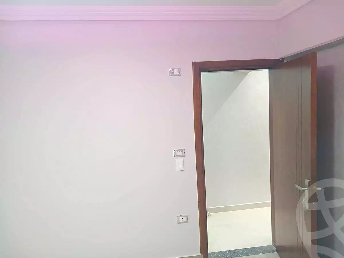 https://aqarmap.com.eg/ar/listing/7292491-for-sale-cairo-helwan-mostafa-fahmy-st