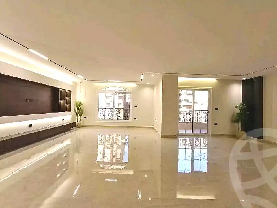 https://aqarmap.com.eg/ar/listing/7293003-for-sale-cairo-new-cairo-compounds-mayan-compound-stm