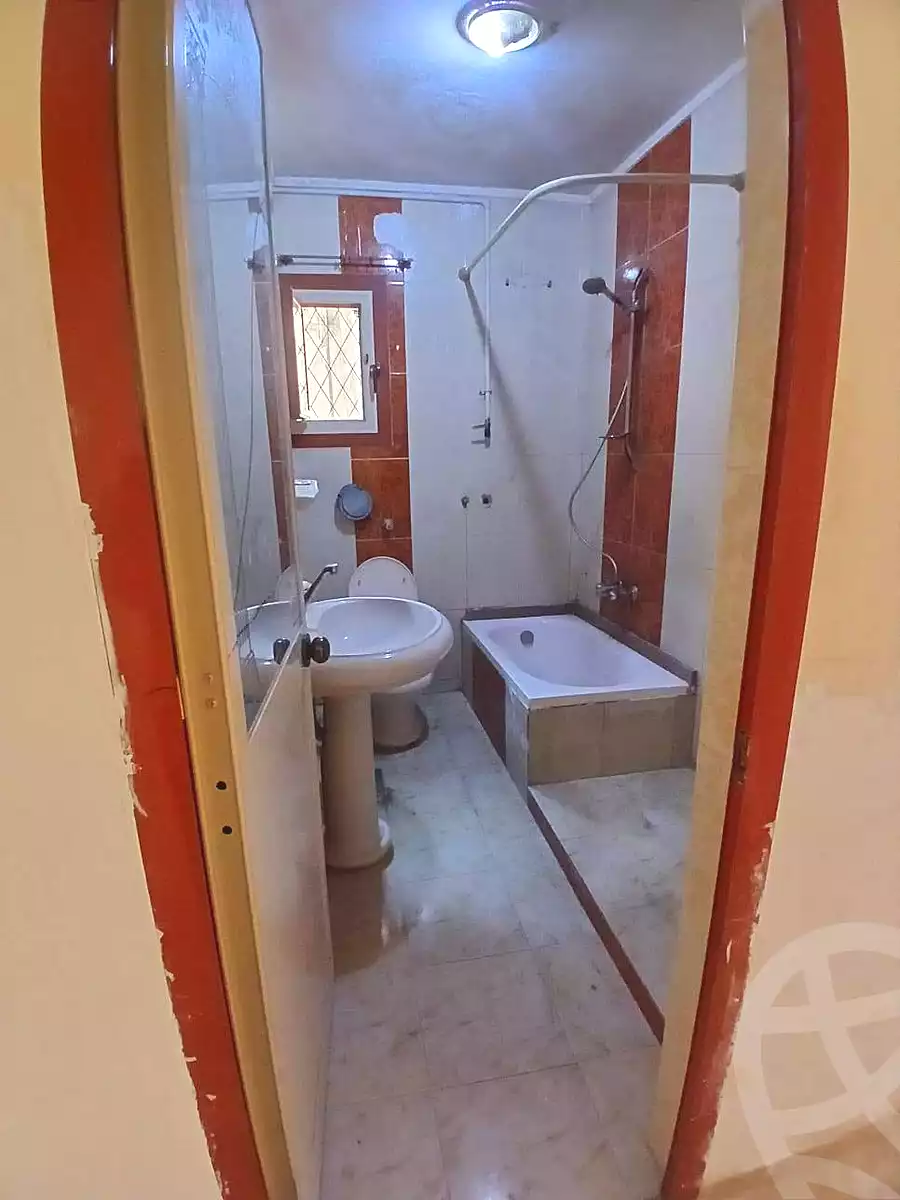 https://aqarmap.com.eg/ar/listing/7293355-for-sale-alexandria-el-asafra-l-sfr-bhry