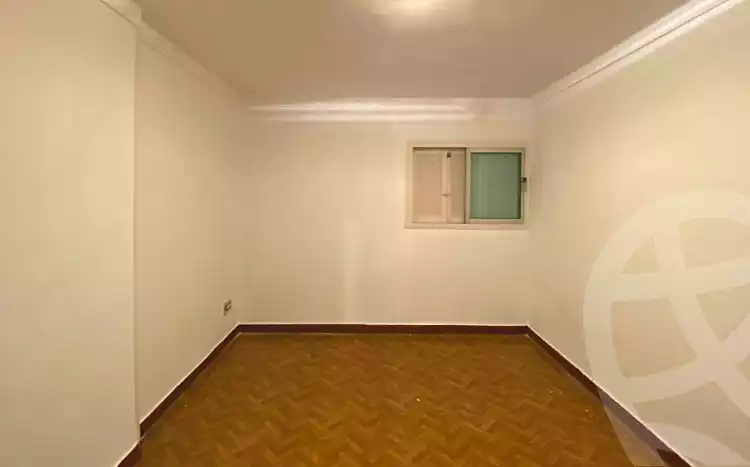 https://aqarmap.com.eg/en/listing/7293578-for-sale-alexandria-el-asafra-ahmed-tiesser-st