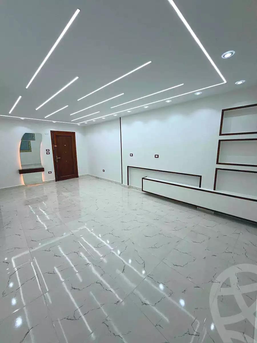 https://aqarmap.com.eg/ar/listing/7293206-for-sale-alexandria-lsywf-el-falki
