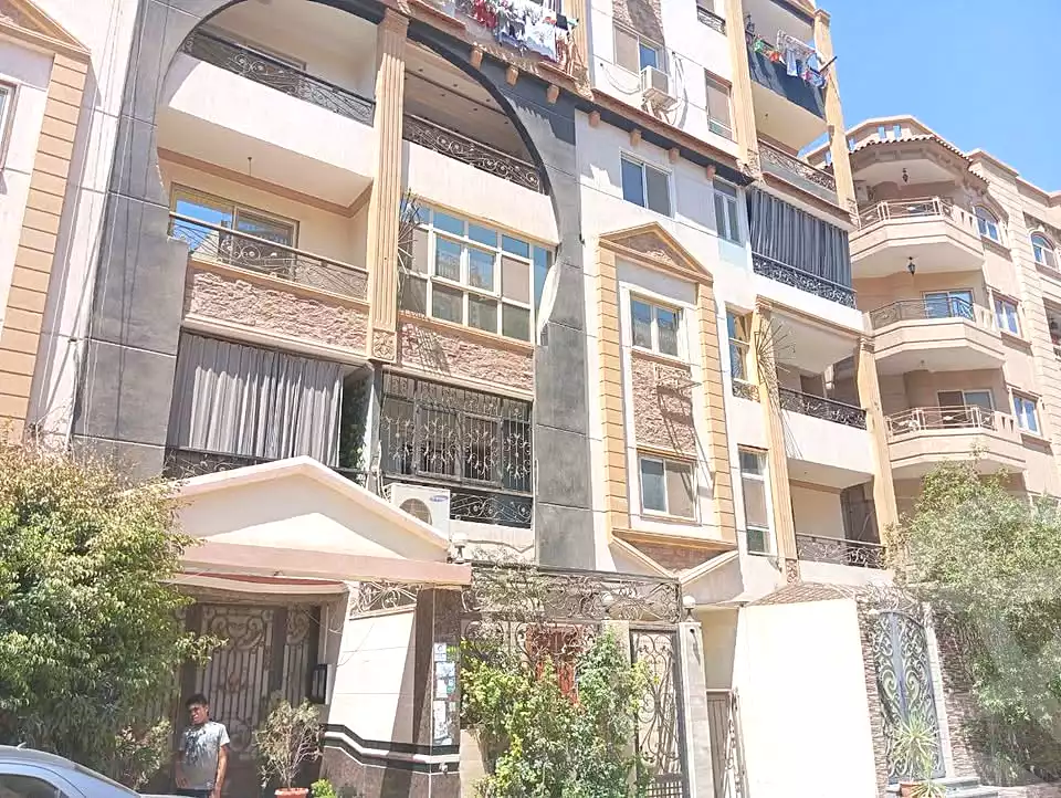 https://aqarmap.com.eg/ar/listing/7293915-for-sale-cairo-hadayek-el-ahram