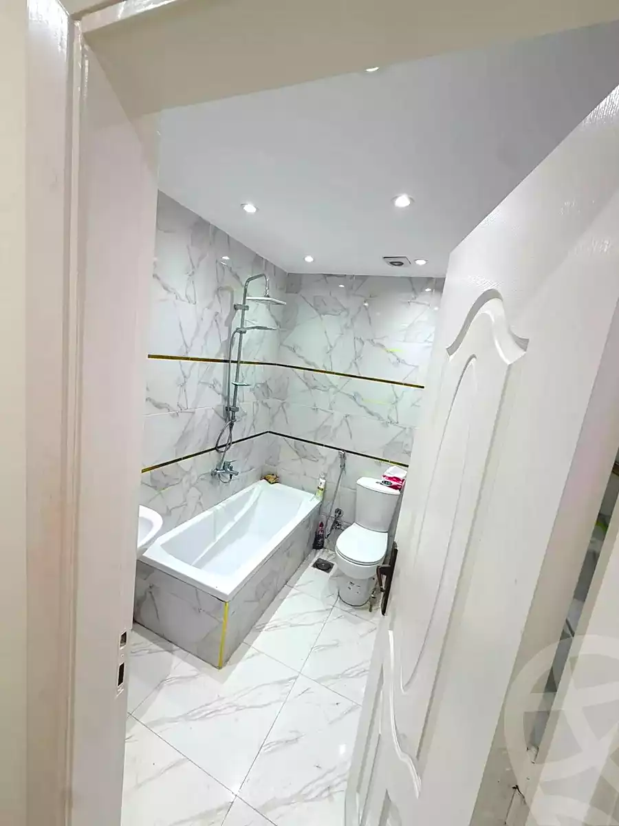 https://aqarmap.com.eg/ar/listing/7293982-for-sale-alexandria-lsywf-city-light-compound