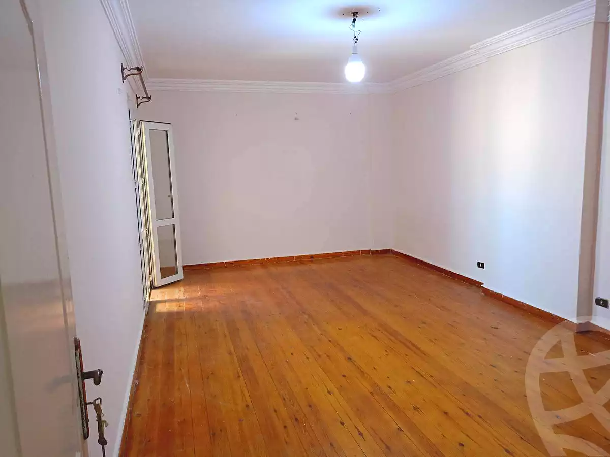 https://aqarmap.com.eg/en/listing/7294469-for-sale-alexandria-roshdy