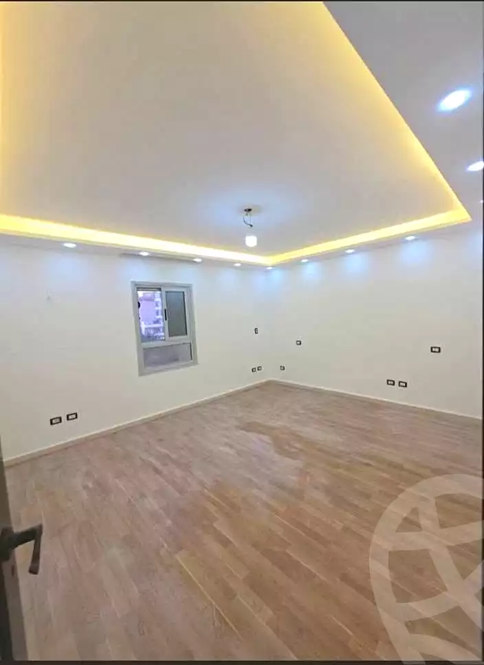 https://aqarmap.com.eg/en/listing/7294627-for-sale-alexandria-stanley-abd-el-aziz-fahmy-st