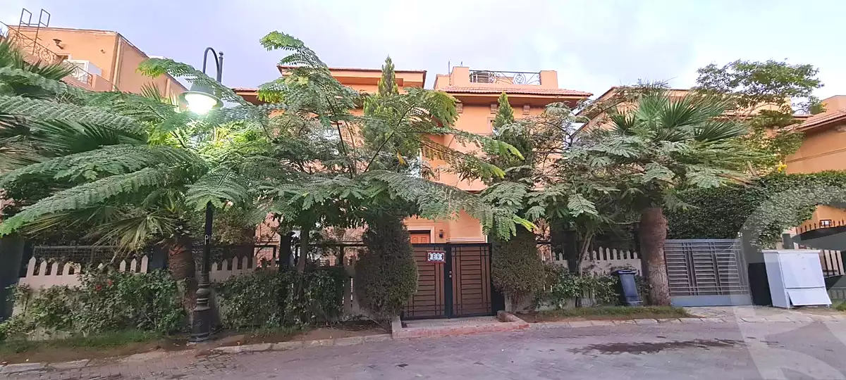 https://aqarmap.com.eg/ar/listing/7294648-for-rent-cairo-new-cairo-compounds-moon-valley