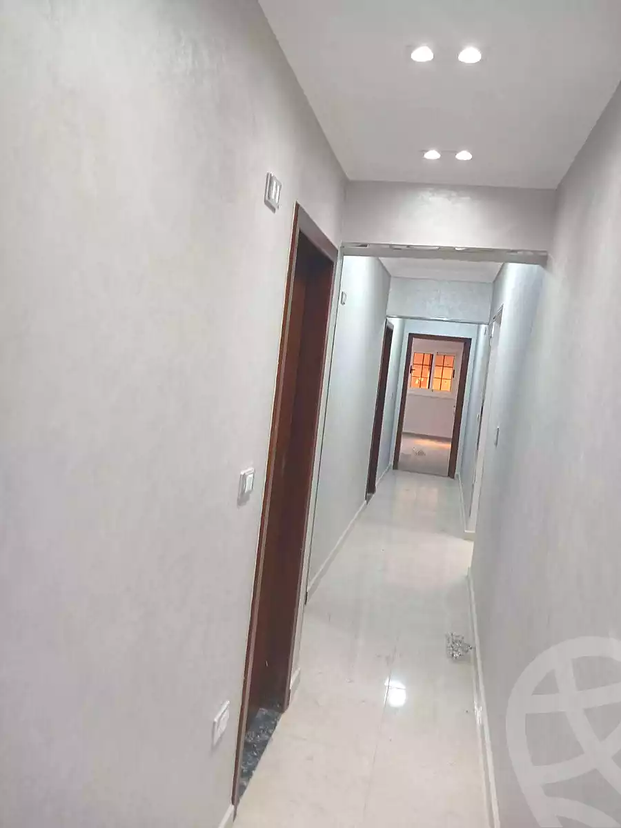 https://aqarmap.com.eg/ar/listing/7294654-for-sale-cairo-helwan-mostafa-fahmy-st
