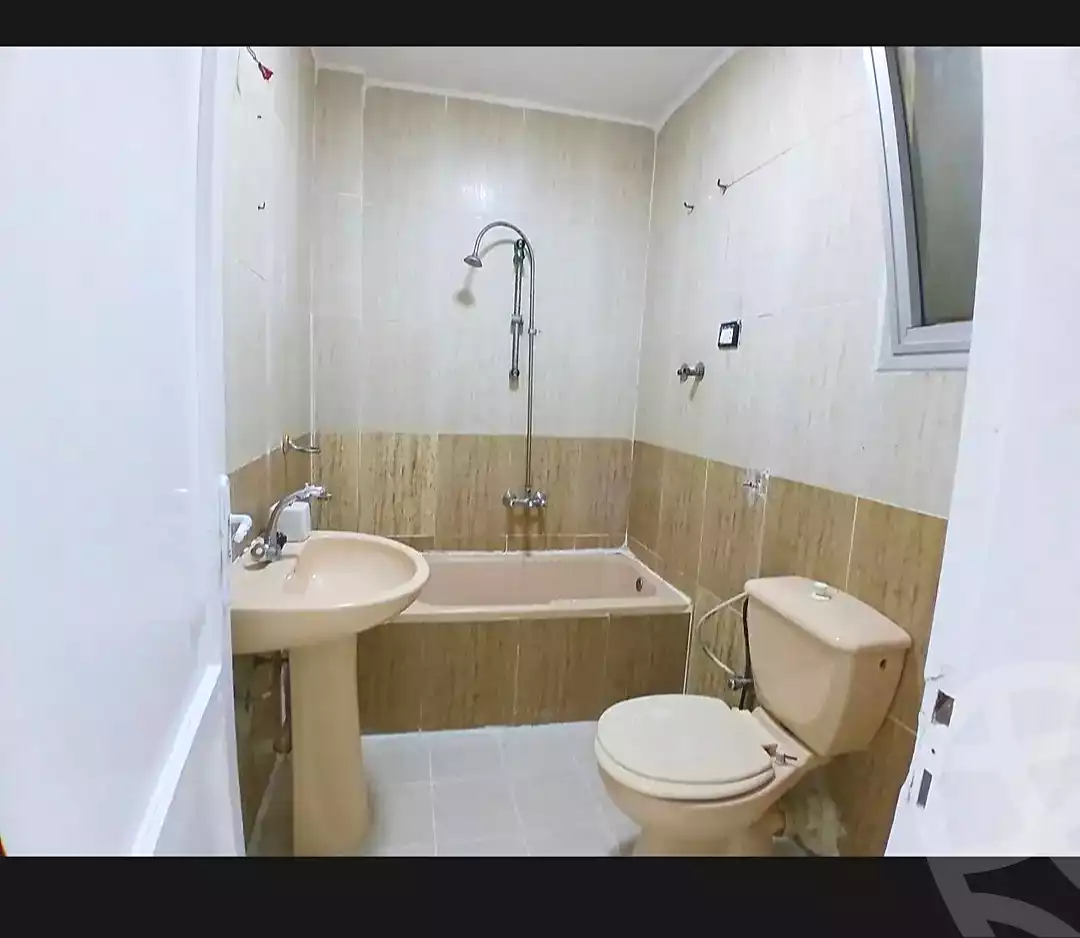 https://aqarmap.com.eg/en/listing/7295181-for-sale-alexandria-al-agamy-shataa-el-nakheel
