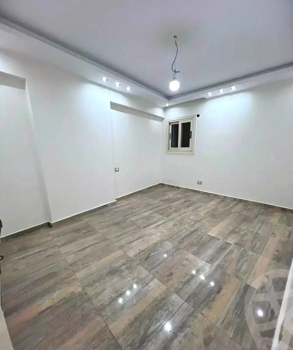 https://aqarmap.com.eg/ar/listing/7295440-for-sale-alexandria-miami-mahmoud-el-isawy-st