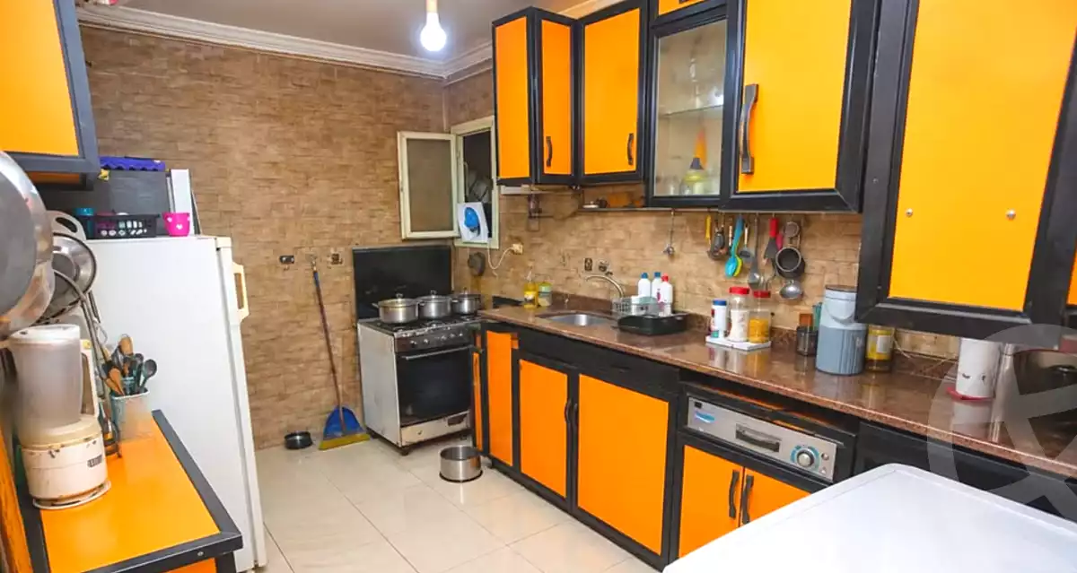 https://aqarmap.com.eg/ar/listing/7291868-for-sale-alexandria-moharram-bey