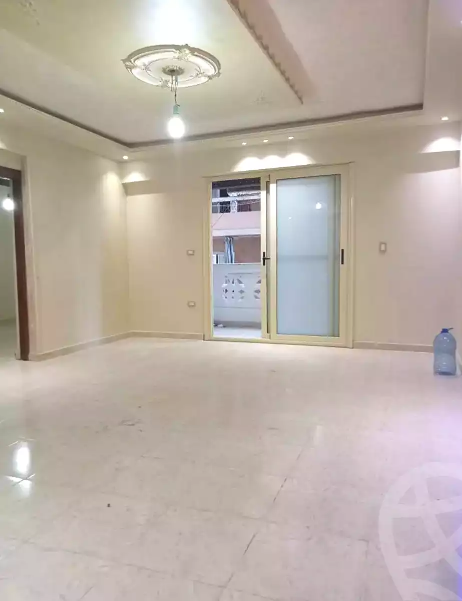 https://aqarmap.com.eg/ar/listing/7295550-for-sale-alexandria-miami-shr-jml-bd-lnsr