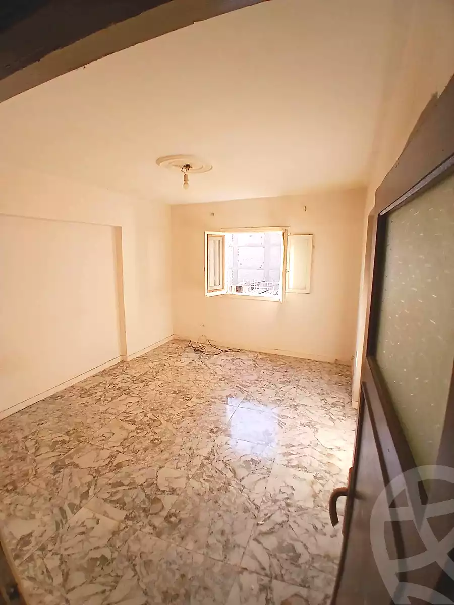 https://aqarmap.com.eg/ar/listing/7295873-for-sale-alexandria-al-agamy-el-hanouvel-el-warsha-st