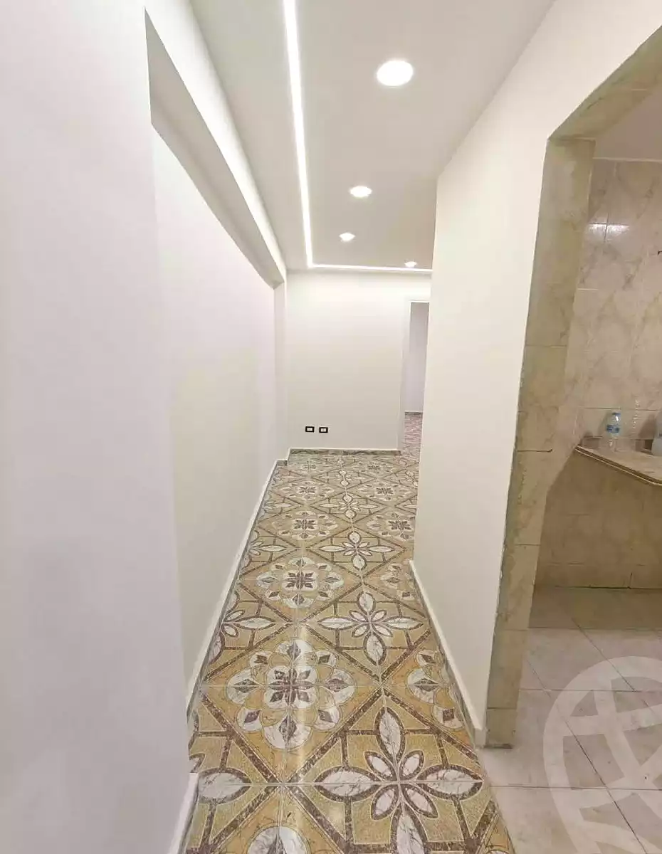 https://aqarmap.com.eg/ar/listing/7296026-for-sale-alexandria-el-asafra-shr-45
