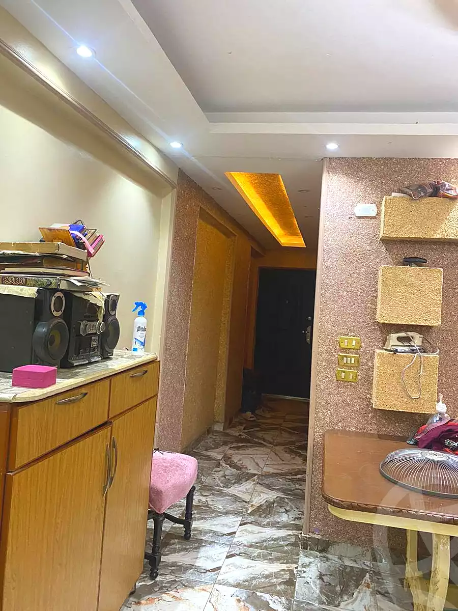 https://aqarmap.com.eg/en/listing/7296151-for-sale-cairo-helwan-el-shareaa-el-sharby-st