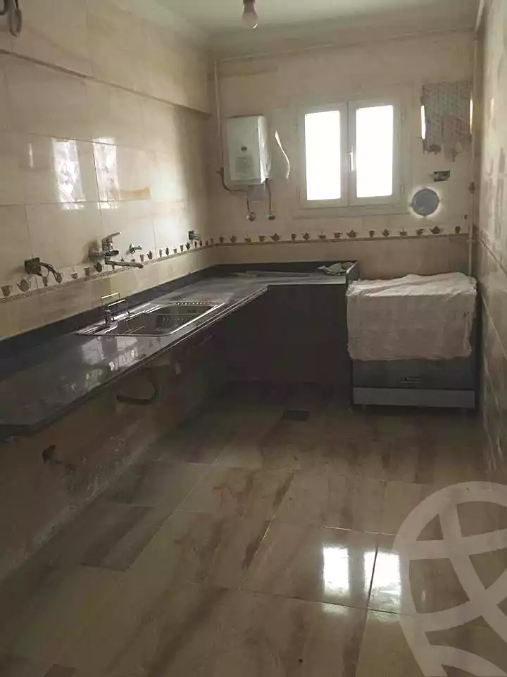 https://aqarmap.com.eg/en/listing/7296176-for-sale-alexandria-al-agamy-lbytsh