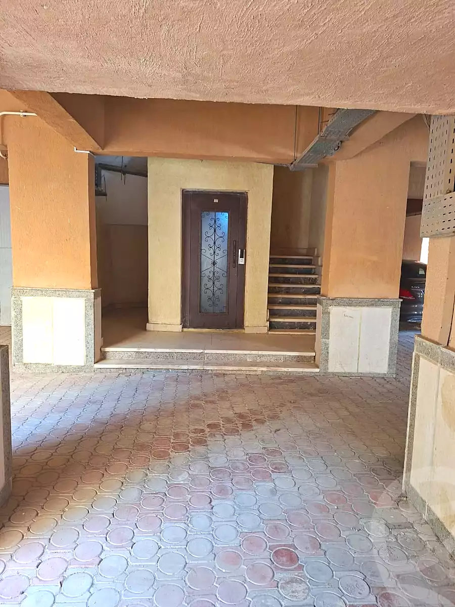 https://aqarmap.com.eg/ar/listing/7296181-for-sale-cairo-new-cairo-north-investors-salama-hegazi-st