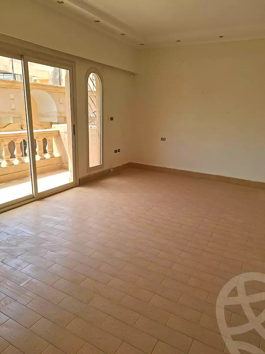 https://aqarmap.com.eg/ar/listing/7296181-for-sale-cairo-new-cairo-north-investors-salama-hegazi-st