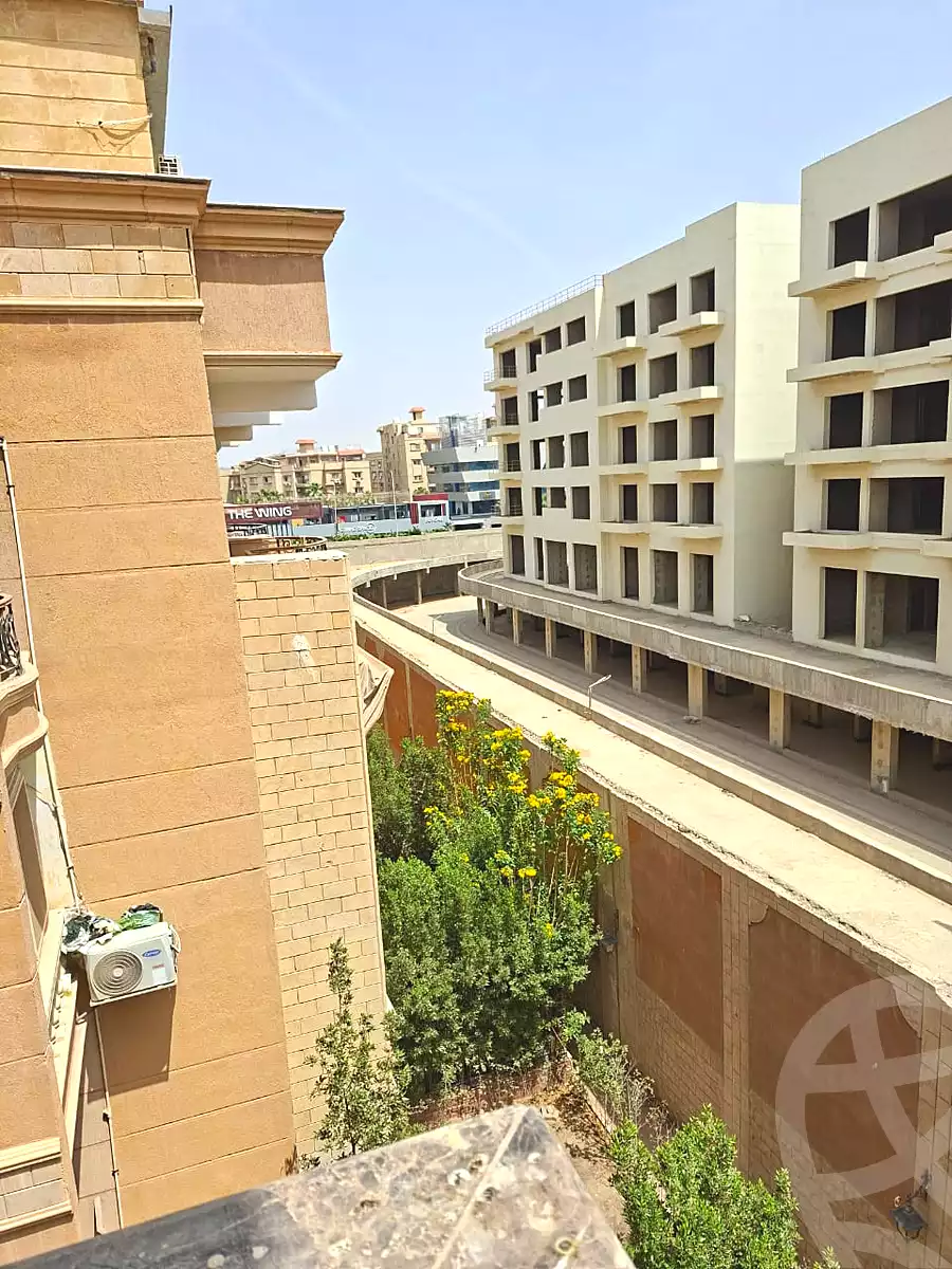 https://aqarmap.com.eg/ar/listing/7296181-for-sale-cairo-new-cairo-north-investors-salama-hegazi-st