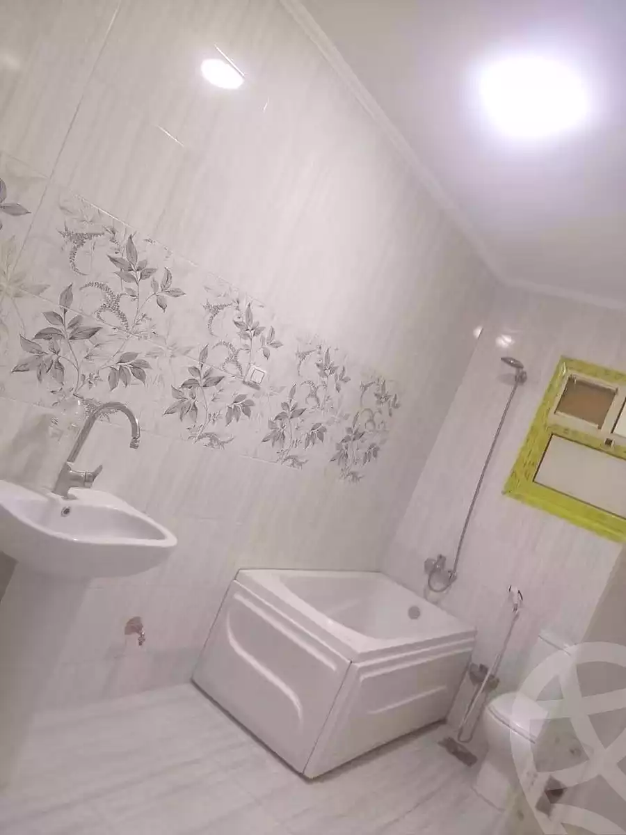 https://aqarmap.com.eg/ar/listing/7297200-for-sale-cairo-helwan-helwan-el-sharkeya-borhan-st