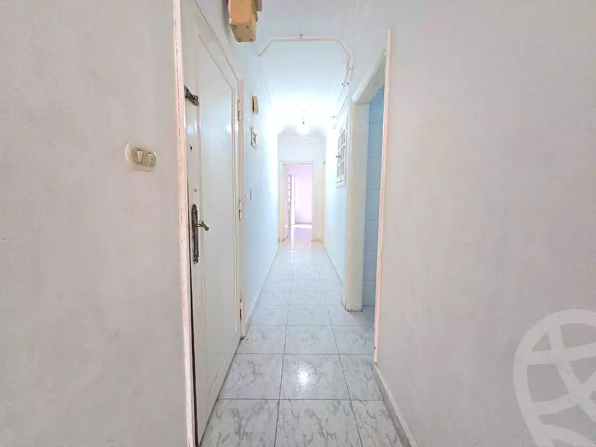 https://aqarmap.com.eg/ar/listing/7297486-for-rent-alexandria-lsywf-el-seyouf-bahri-ahmed-barakat-st