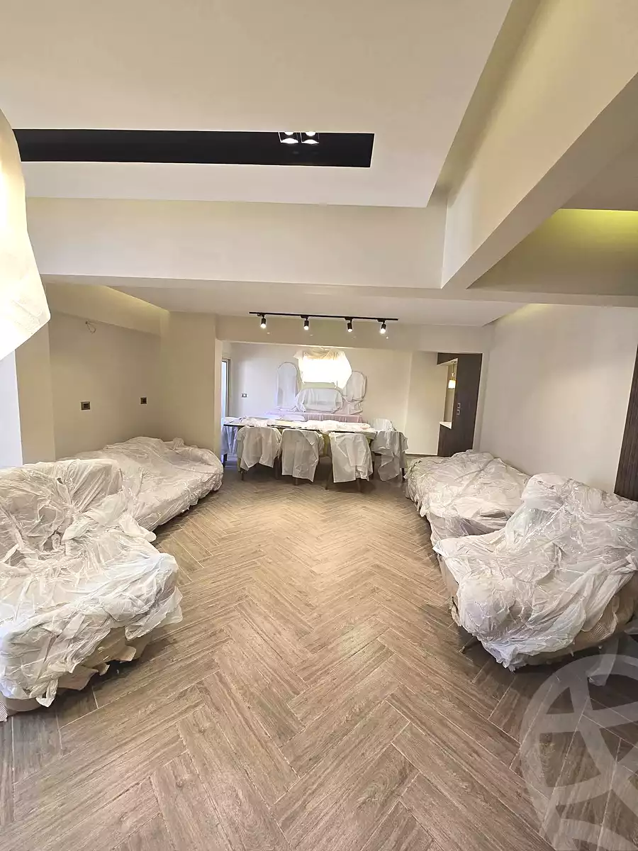 https://aqarmap.com.eg/ar/listing/7297496-for-sale-alexandria-miami-el-sebaey-st