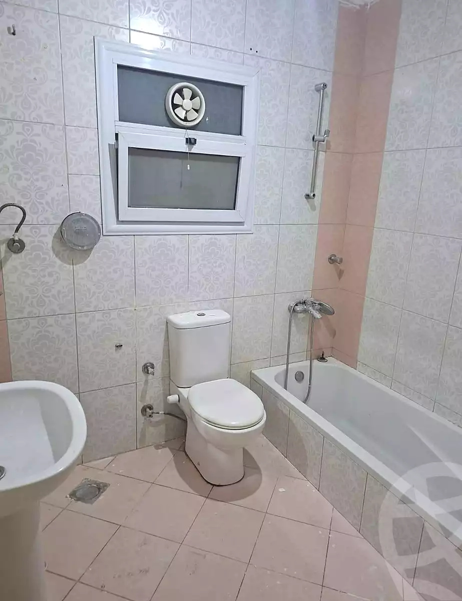 https://aqarmap.com.eg/en/listing/7297960-for-rent-alexandria-smouha